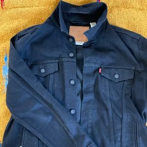 Black Levi's denim jacket